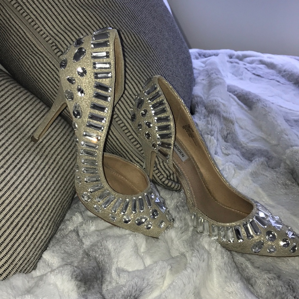 Steve Madden Galactik Pumps